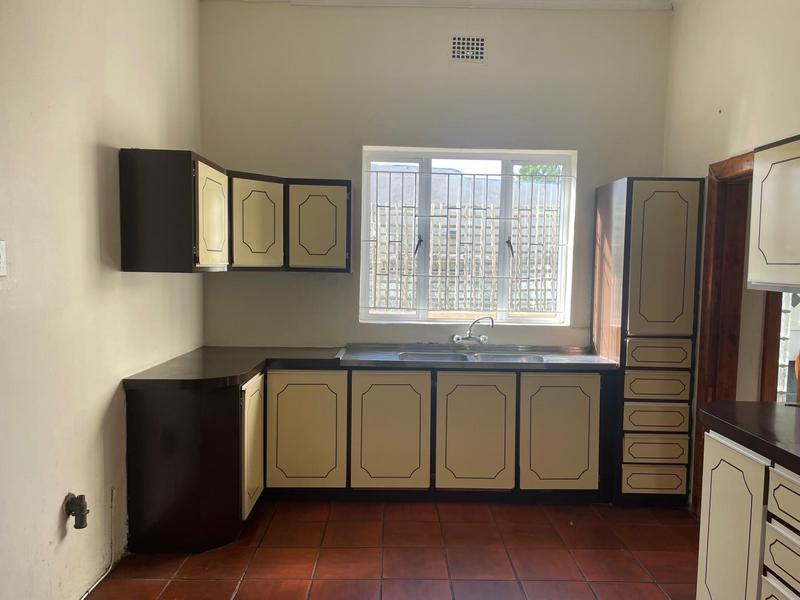 To Let 2 Bedroom Property for Rent in Woodstock Western Cape